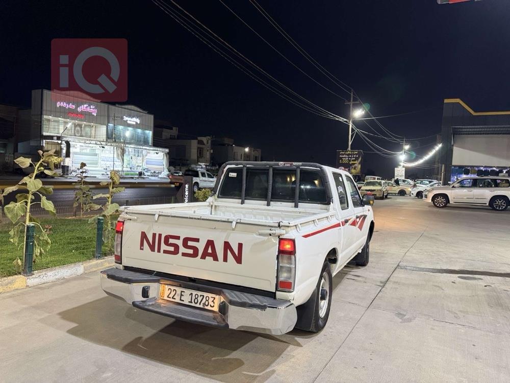 نيسان بيك اب